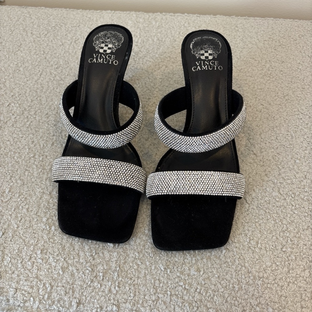 Vince Camuto Women's Sandals in Black and Silver